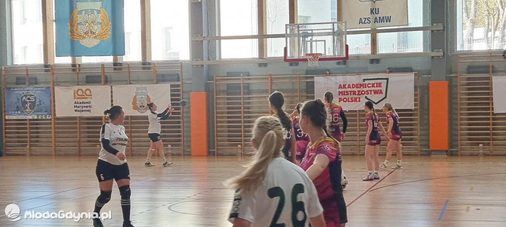 Iskra AWM Gdynia - Junak Włocławek