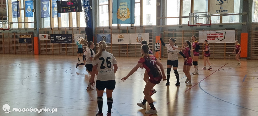 Iskra AWM Gdynia - Junak Włocławek