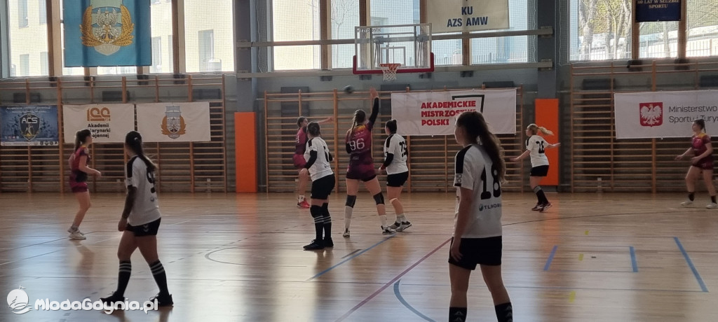 Iskra AWM Gdynia - Junak Włocławek