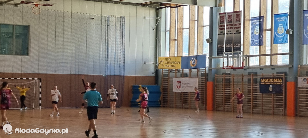 Iskra AWM Gdynia - Junak Włocławek