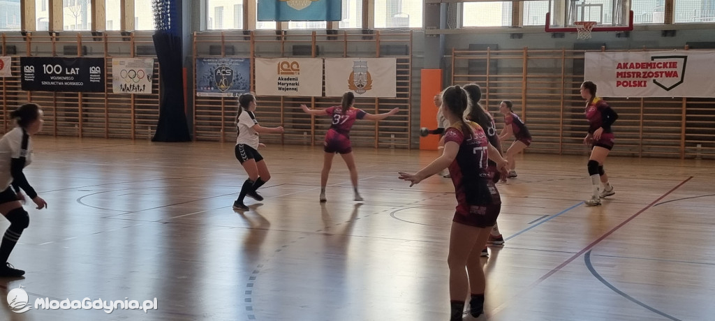 Iskra AWM Gdynia - Junak Włocławek