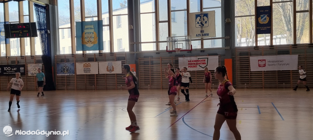 Iskra AWM Gdynia - Junak Włocławek