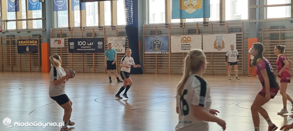 Iskra AWM Gdynia - Junak Włocławek