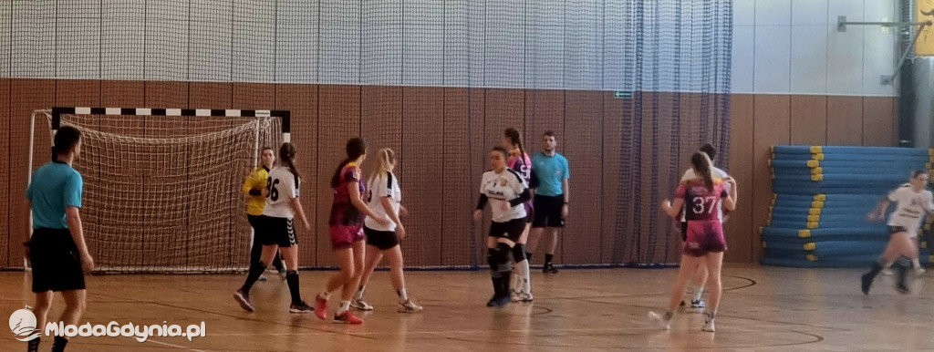 Iskra AWM Gdynia - Junak Włocławek