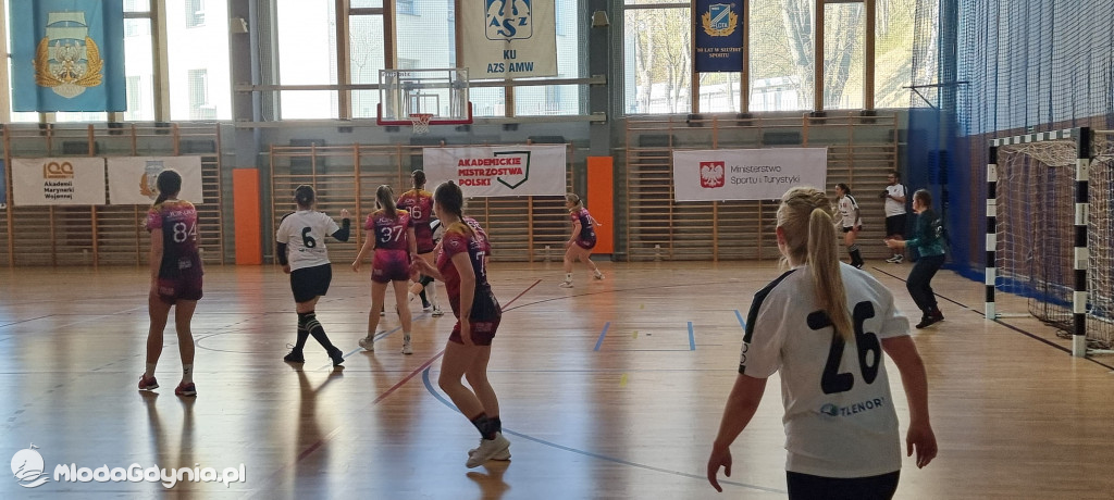 Iskra AWM Gdynia - Junak Włocławek