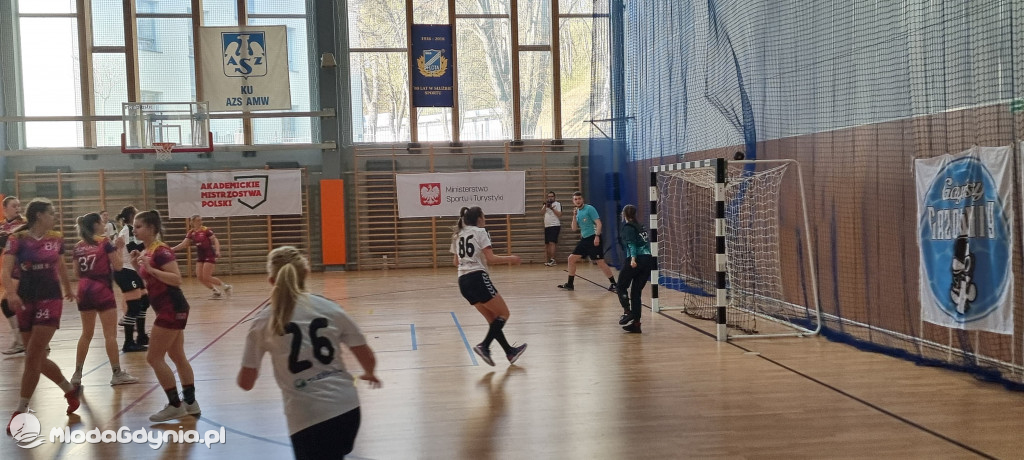 Iskra AWM Gdynia - Junak Włocławek