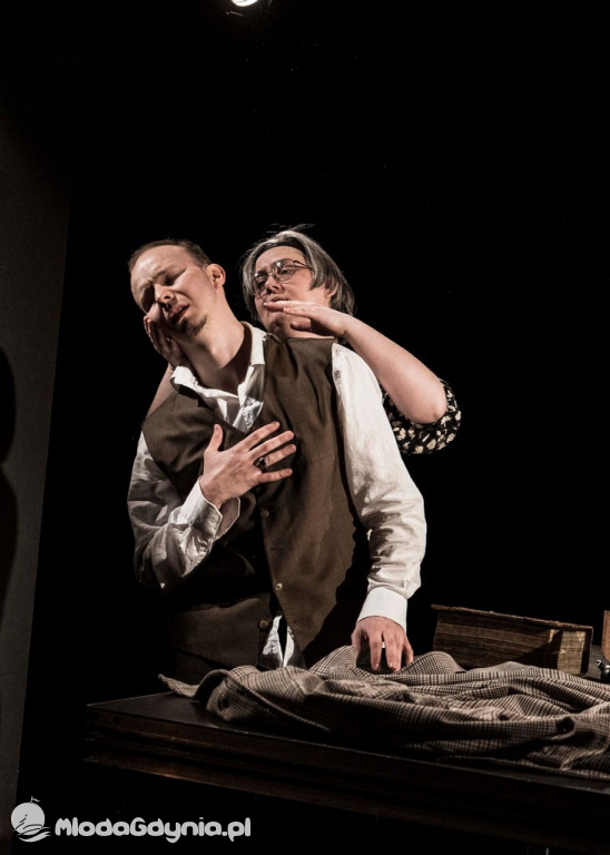 Teatr Gdynia Główna - PREMIERA - Dojrzeć do dzieciństwa