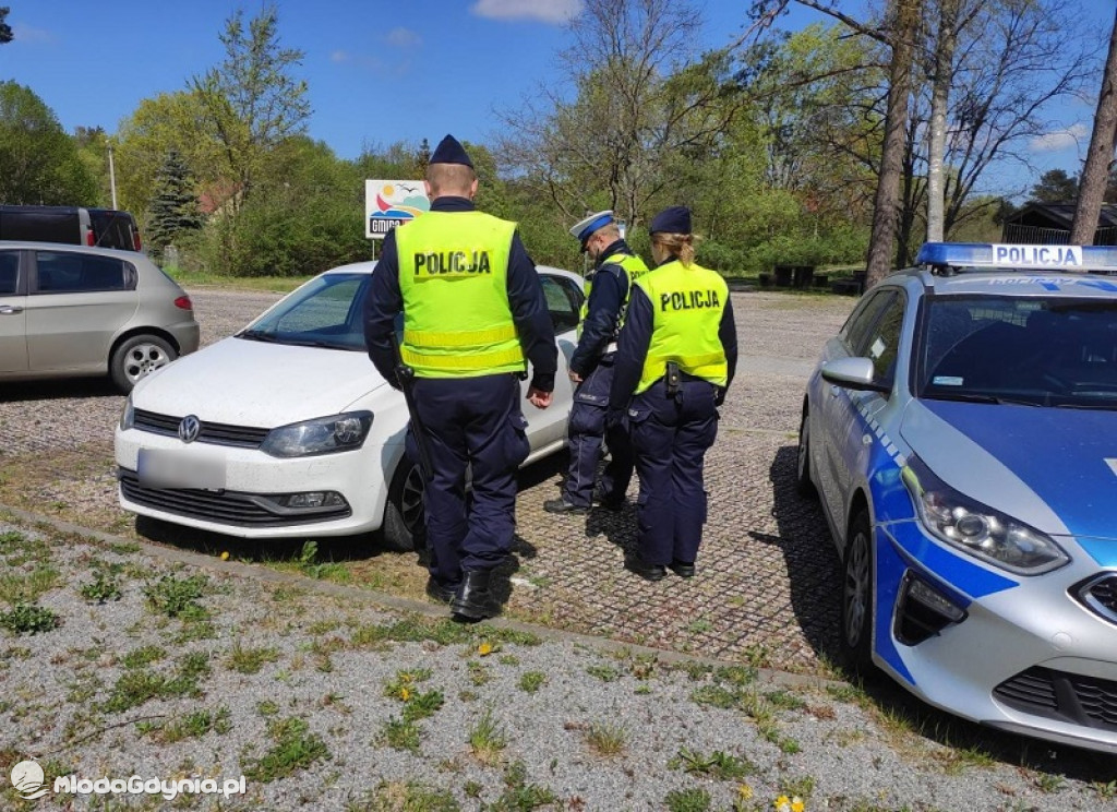 Słuchacze słupskiej Szkoły Policji na praktykach w Lęborku