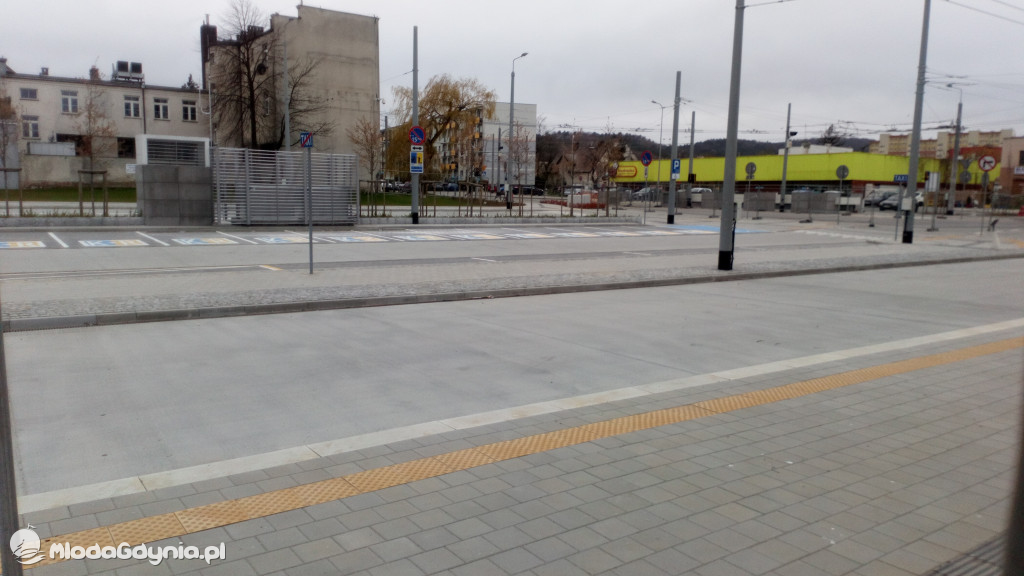 Parking podziemny przy PKP Gdynia Chylonia nadal zamknięty