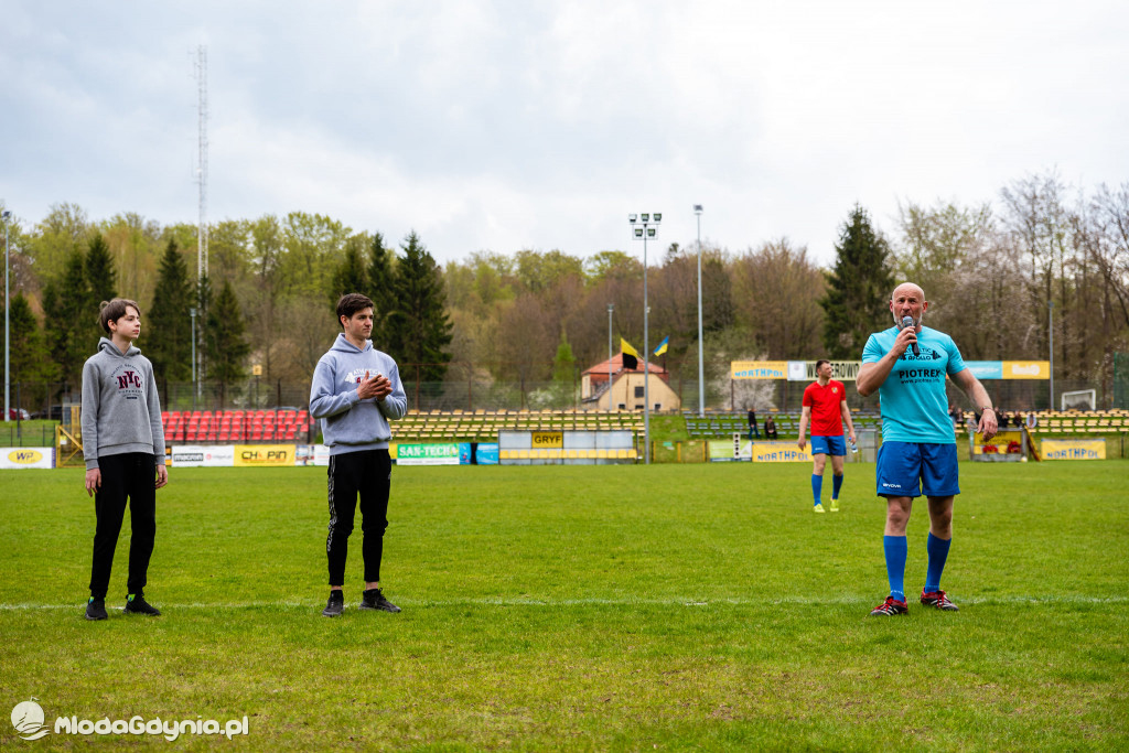 Powiat Wejherowski - Księża i samorządowcy zagrali w szczytnym celu