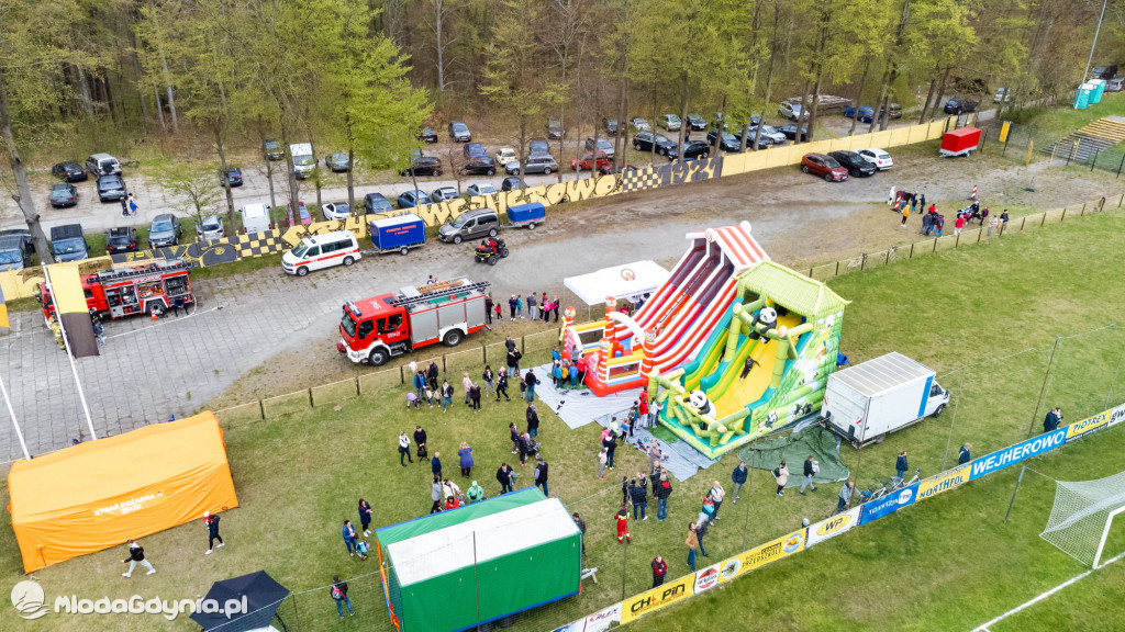 Powiat Wejherowski - Księża i samorządowcy zagrali w szczytnym celu