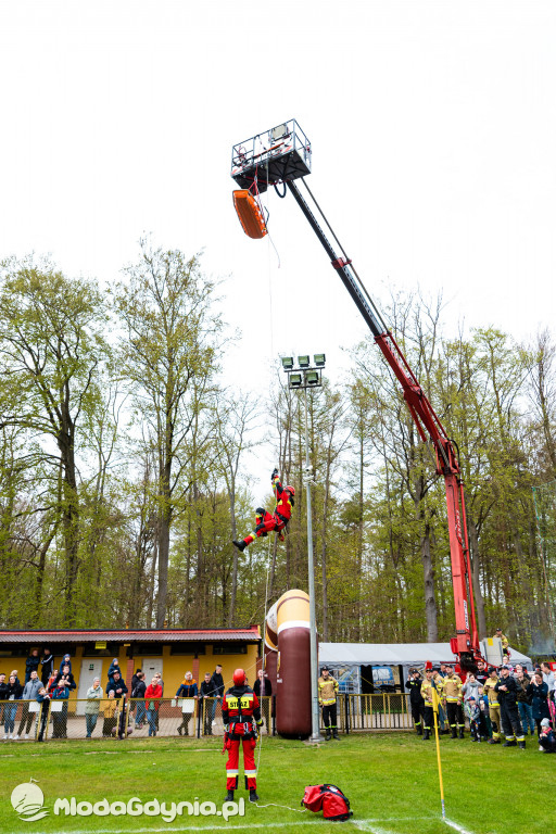 Powiat Wejherowski - Księża i samorządowcy zagrali w szczytnym celu