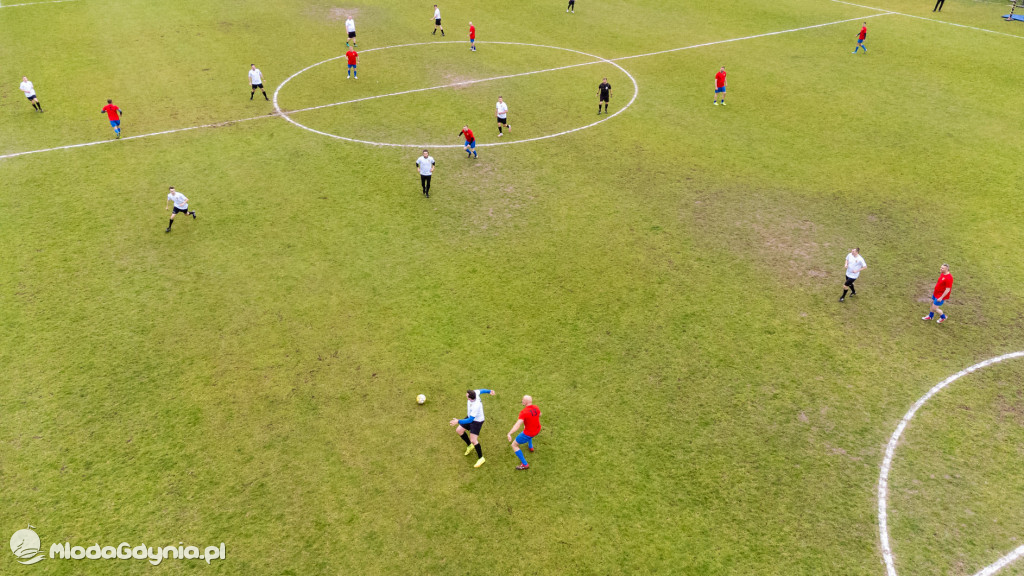 Powiat Wejherowski - Księża i samorządowcy zagrali w szczytnym celu