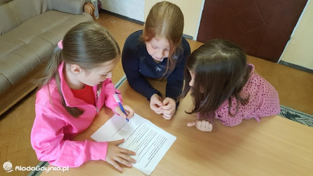 Policyjna foczka uczy zasad bezpieczeństwa