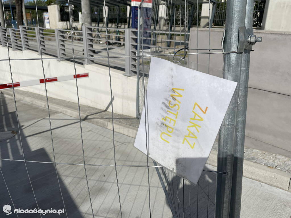 Podziemny parking na węźle Chylonia nadal zamknięty