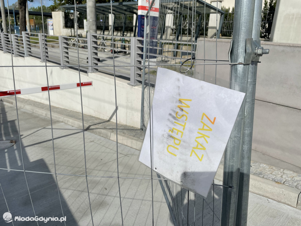 Podziemny parking na węźle Chylonia nadal zamknięty