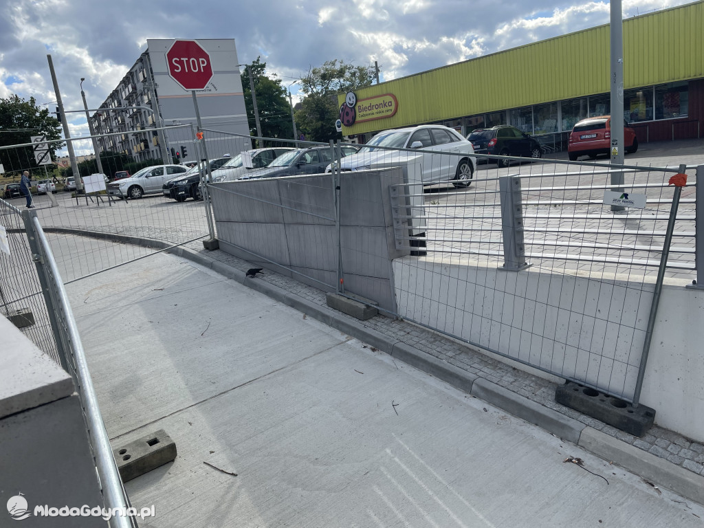 Podziemny parking na węźle Chylonia nadal zamknięty