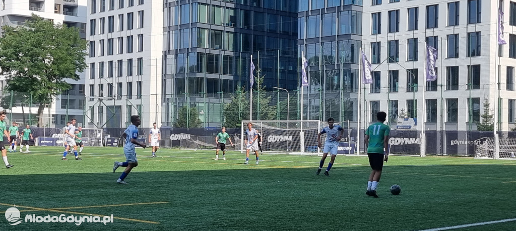 Bałtyk II Gdynia -  GTS Pruszcz Gdański 9:2 (3:1)