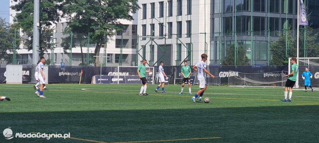Bałtyk II Gdynia -  GTS Pruszcz Gdański 9:2 (3:1)