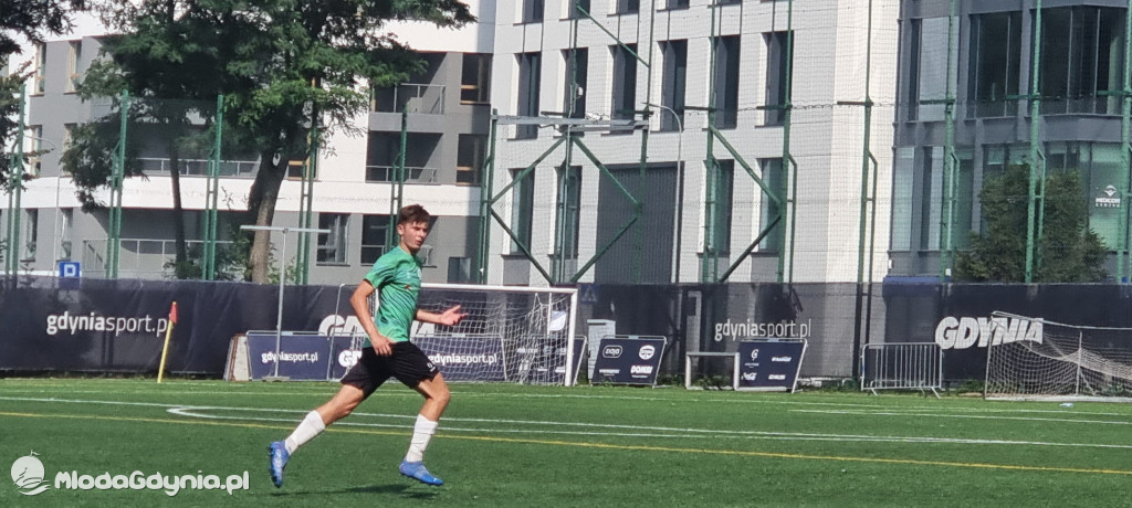 Bałtyk II Gdynia -  GTS Pruszcz Gdański 9:2 (3:1)