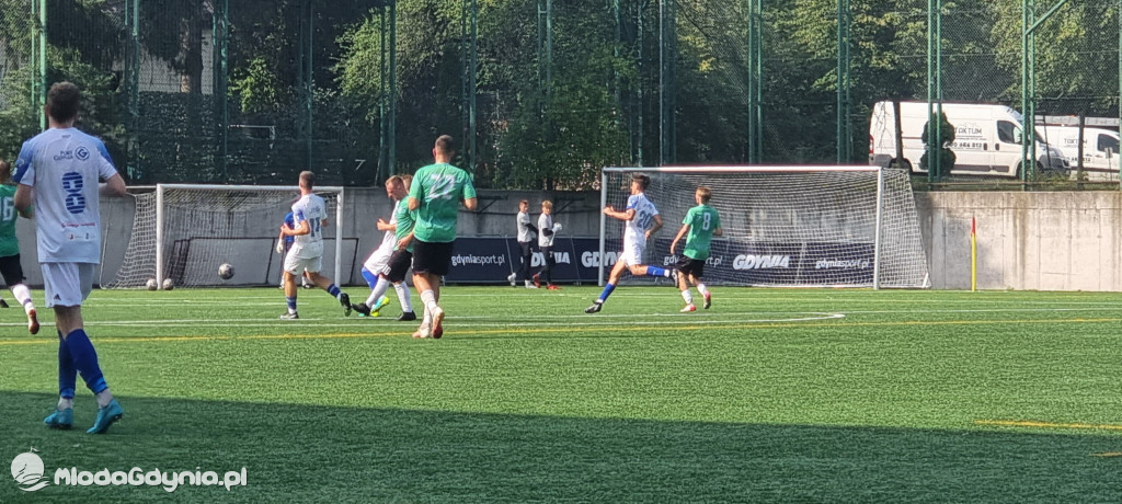 Bałtyk II Gdynia -  GTS Pruszcz Gdański 9:2 (3:1)