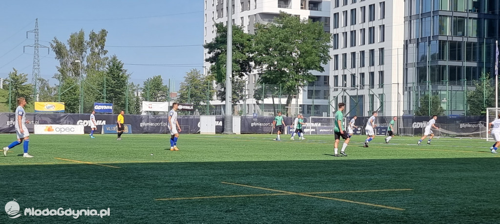 Bałtyk II Gdynia -  GTS Pruszcz Gdański 9:2 (3:1)