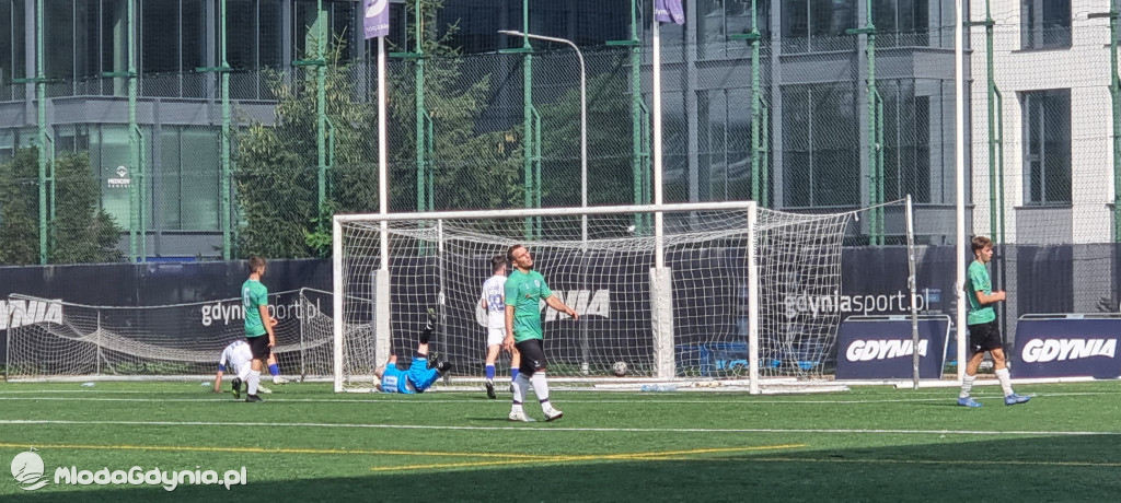 Bałtyk II Gdynia -  GTS Pruszcz Gdański 9:2 (3:1)