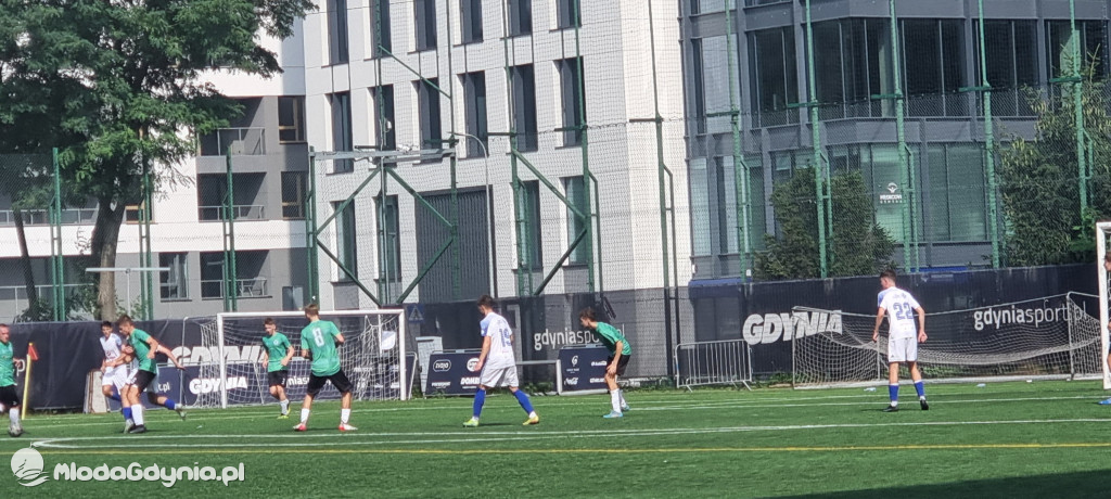 Bałtyk II Gdynia -  GTS Pruszcz Gdański 9:2 (3:1)