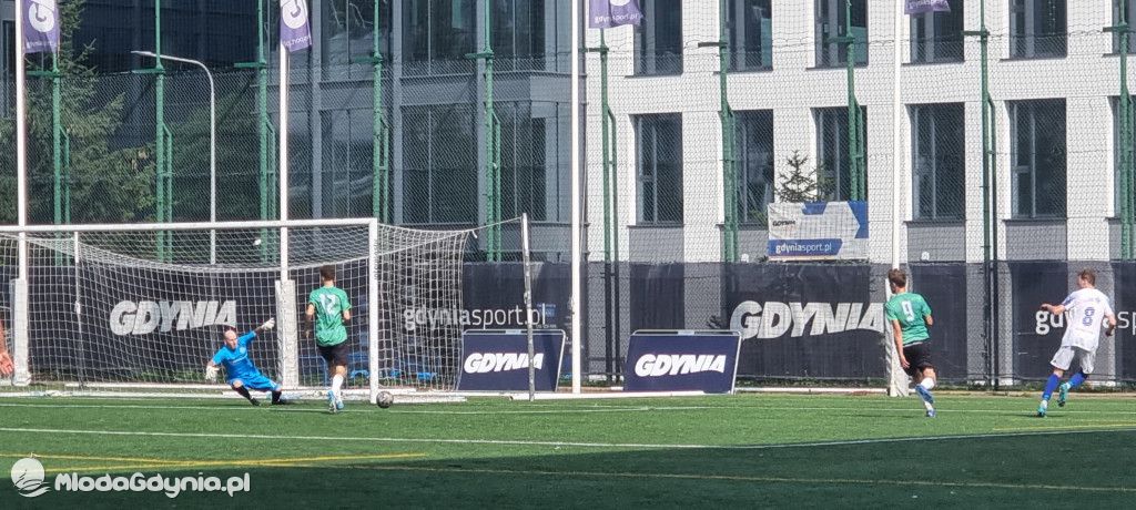 Bałtyk II Gdynia -  GTS Pruszcz Gdański 9:2 (3:1)
