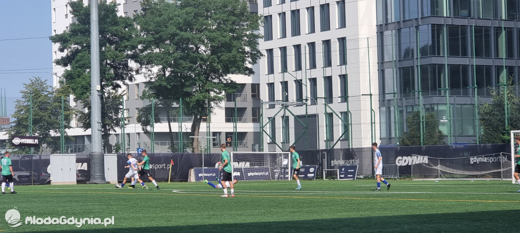 Bałtyk II Gdynia -  GTS Pruszcz Gdański 9:2 (3:1)