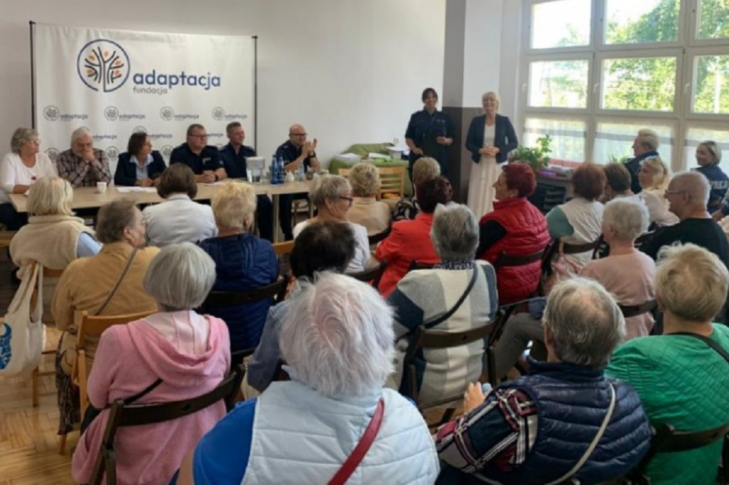 Debata społeczna poświęcona bezpieczeństwu seniorów