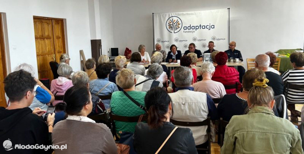 Debata społeczna poświęcona bezpieczeństwu seniorów