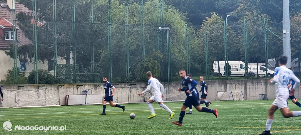 Bałtyk II Gdynia -  Orzeł Trąbki Wielkie  2:0 (0:0) 02.10.2022