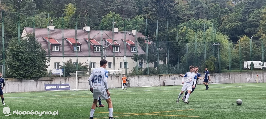 Bałtyk II Gdynia -  Orzeł Trąbki Wielkie  2:0 (0:0) 02.10.2022