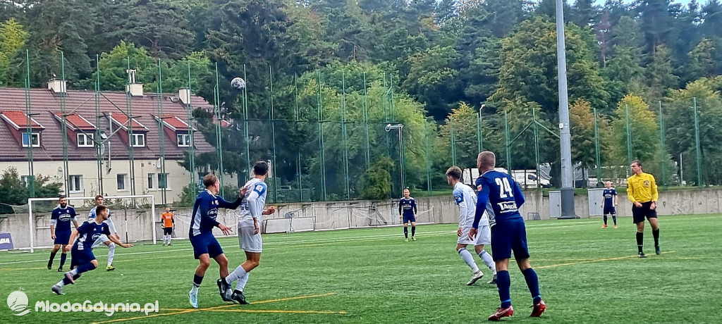 Bałtyk II Gdynia -  Orzeł Trąbki Wielkie  2:0 (0:0) 02.10.2022
