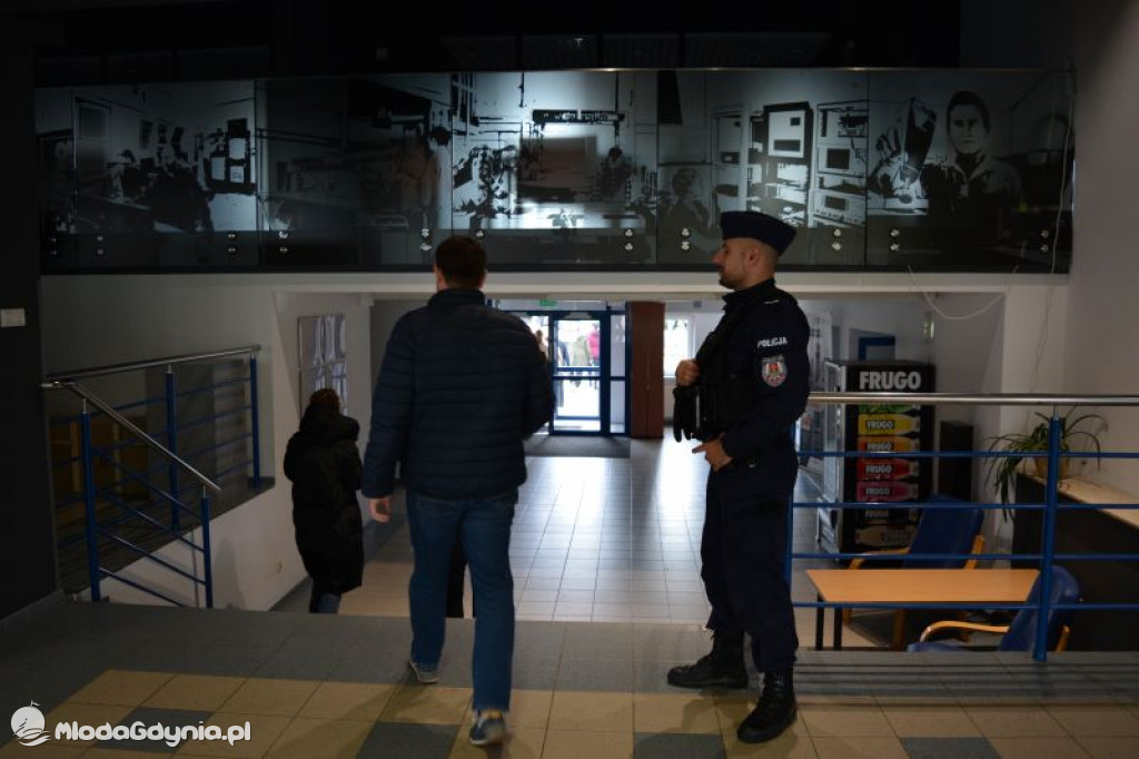 Policja Gdynia. Ćwiczenia dowódczo-sztabowe pn. „BOMBA”