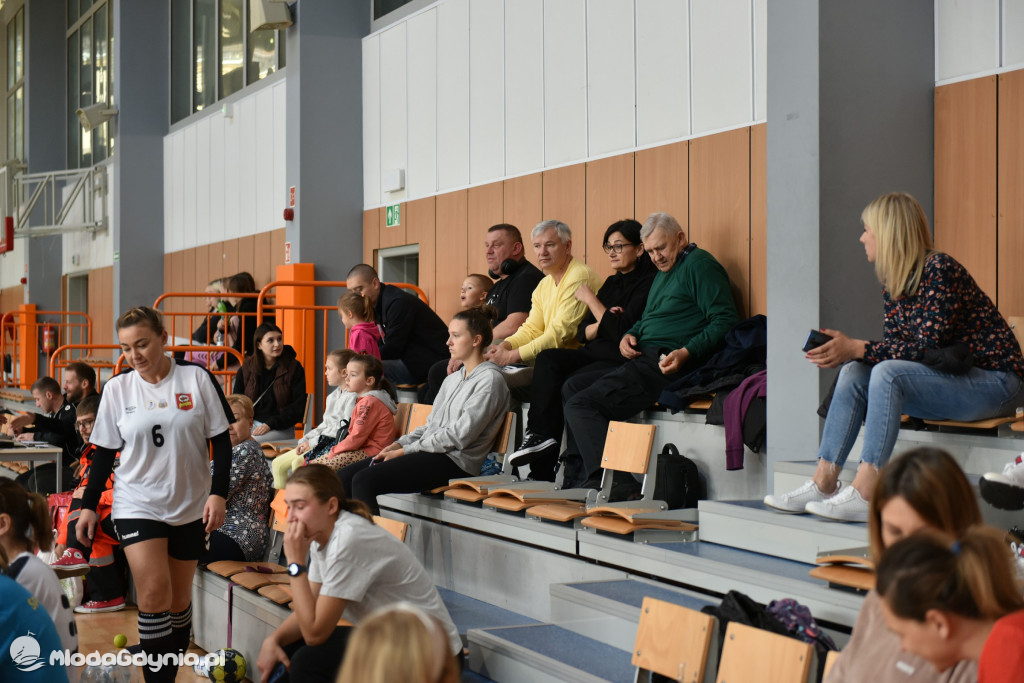 SPR AMW Gdynia - Pogoń Kusy Szczecin 32:27