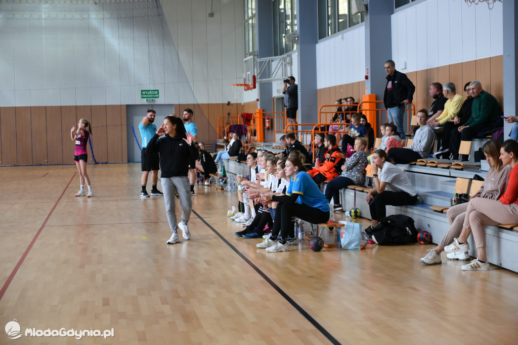 SPR AMW Gdynia - Pogoń Kusy Szczecin 32:27