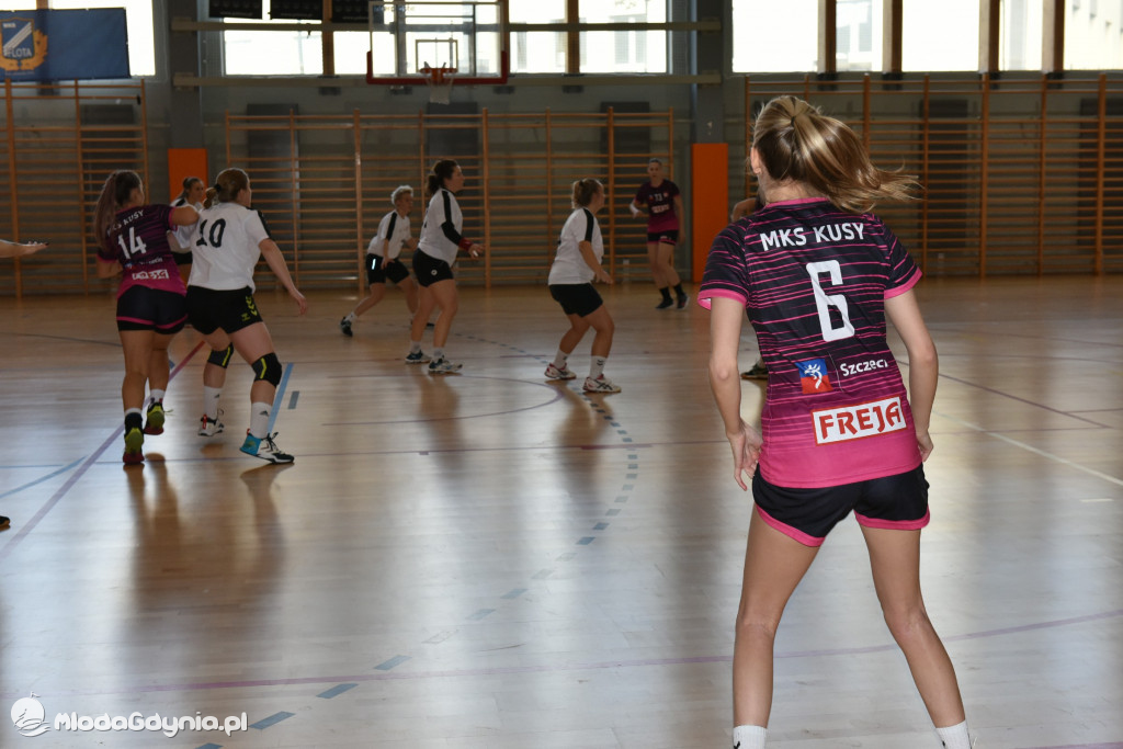 SPR AMW Gdynia - Pogoń Kusy Szczecin 32:27