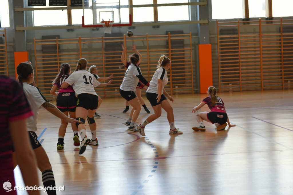 SPR AMW Gdynia - Pogoń Kusy Szczecin 32:27