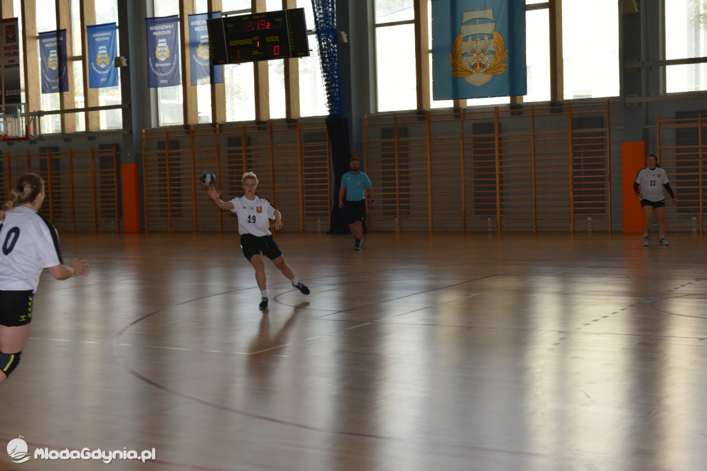SPR AMW Gdynia - Pogoń Kusy Szczecin 32:27