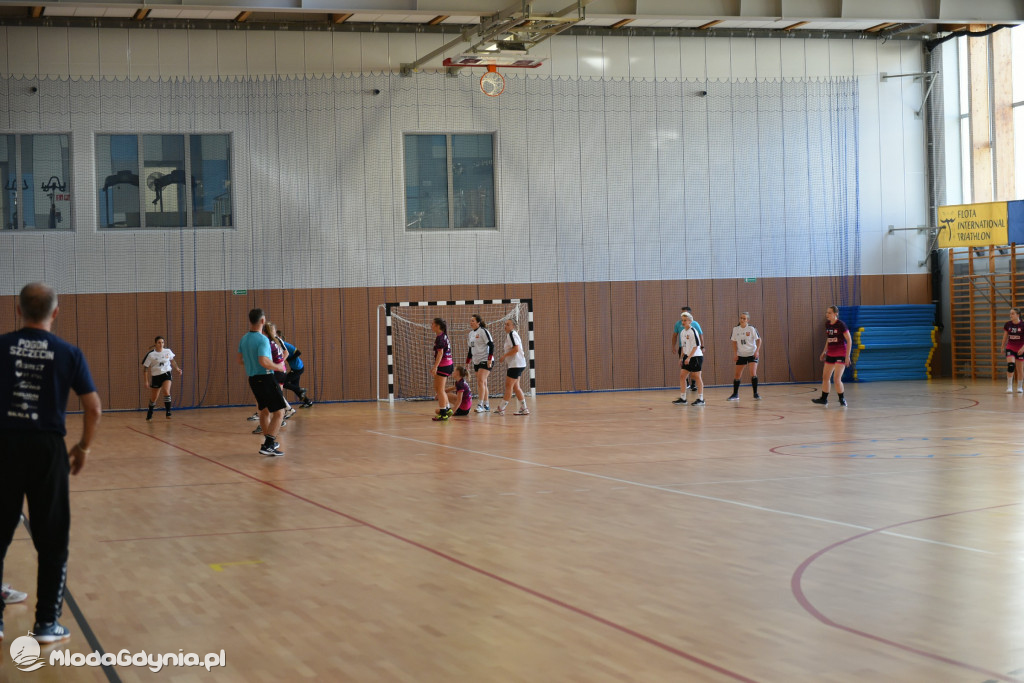 SPR AMW Gdynia - Pogoń Kusy Szczecin 32:27