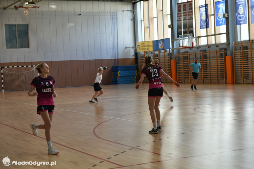 SPR AMW Gdynia - Pogoń Kusy Szczecin 32:27