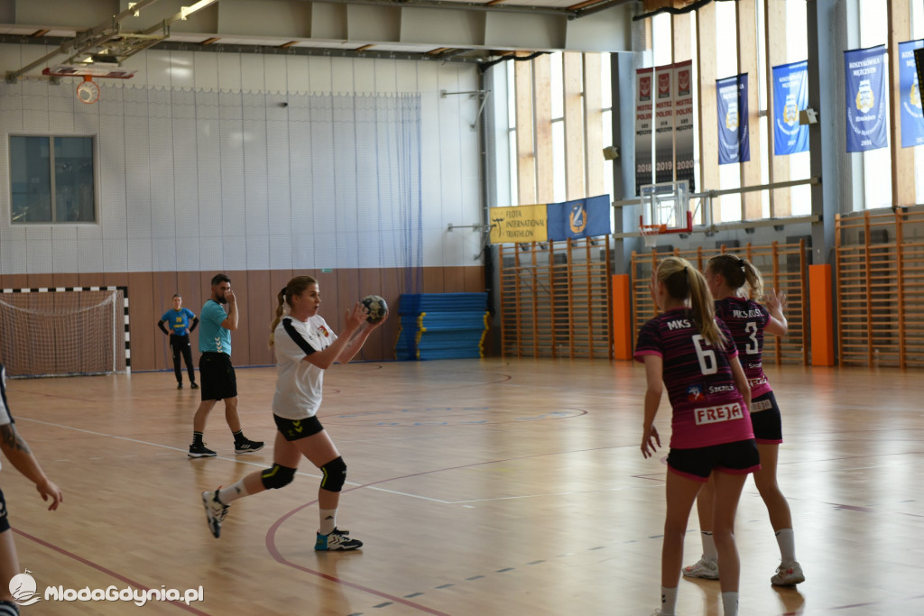 SPR AMW Gdynia - Pogoń Kusy Szczecin 32:27