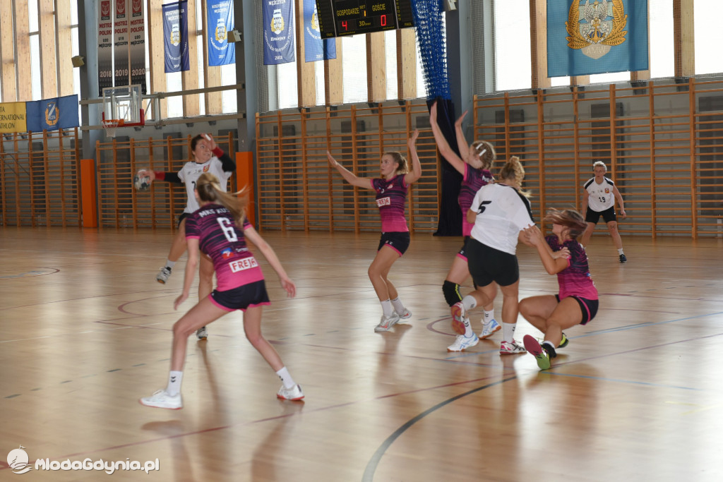 SPR AMW Gdynia - Pogoń Kusy Szczecin 32:27
