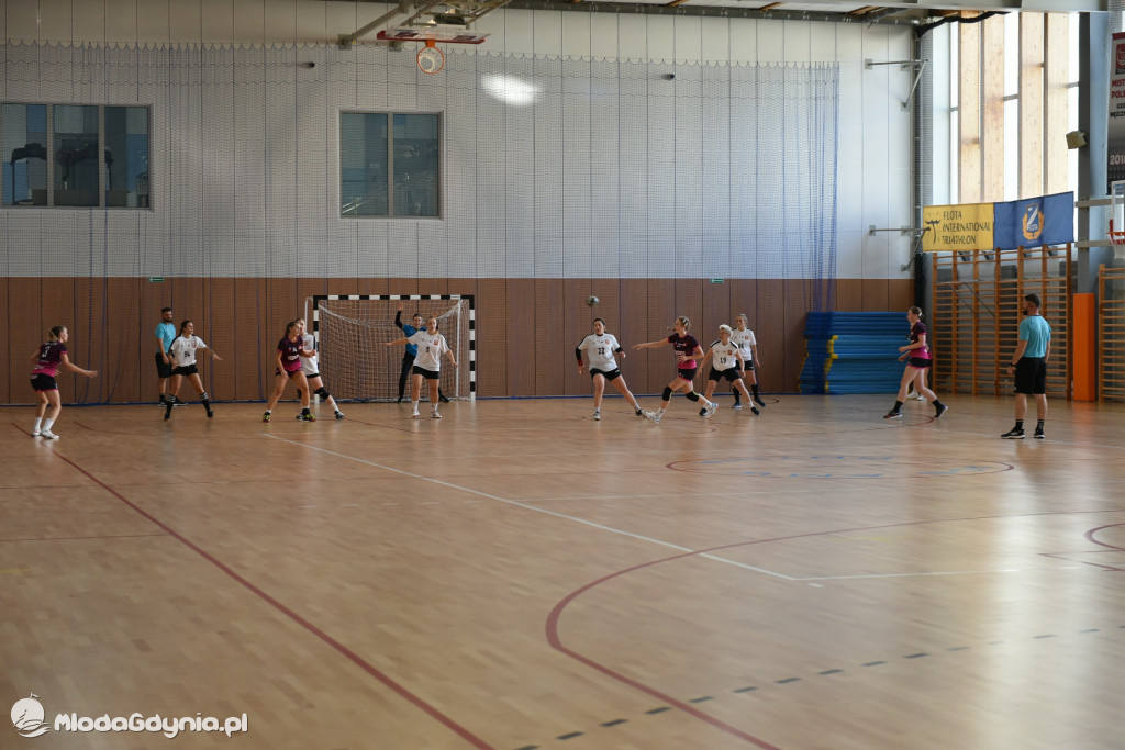SPR AMW Gdynia - Pogoń Kusy Szczecin 32:27