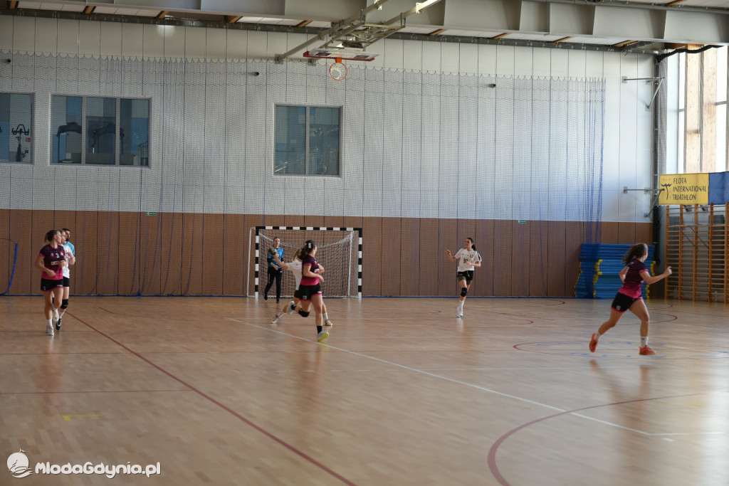 SPR AMW Gdynia - Pogoń Kusy Szczecin 32:27