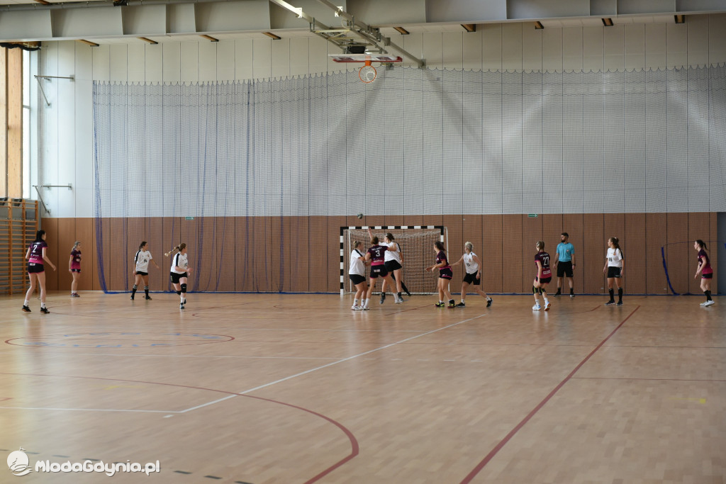 SPR AMW Gdynia - Pogoń Kusy Szczecin 32:27