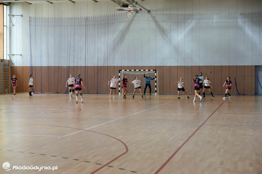 SPR AMW Gdynia - Pogoń Kusy Szczecin 32:27