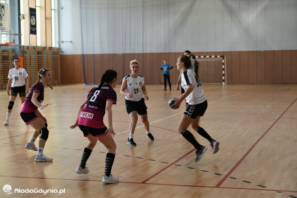 SPR AMW Gdynia - Pogoń Kusy Szczecin 32:27